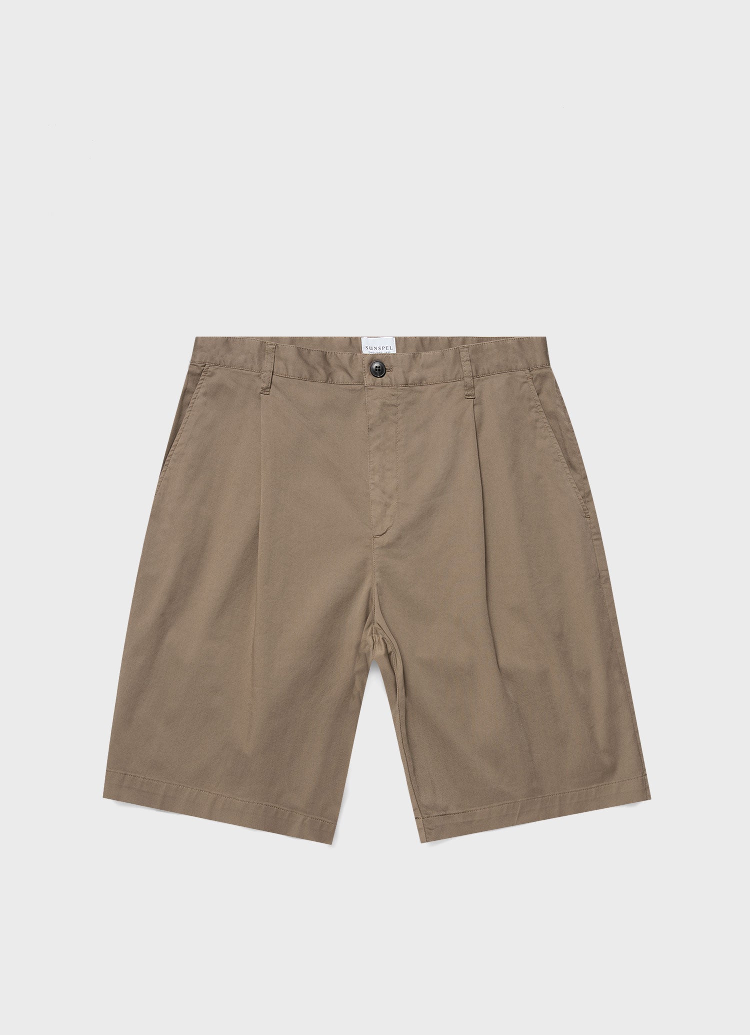 Men's Pleated Twill Shorts in Dark Stone | Sunspel