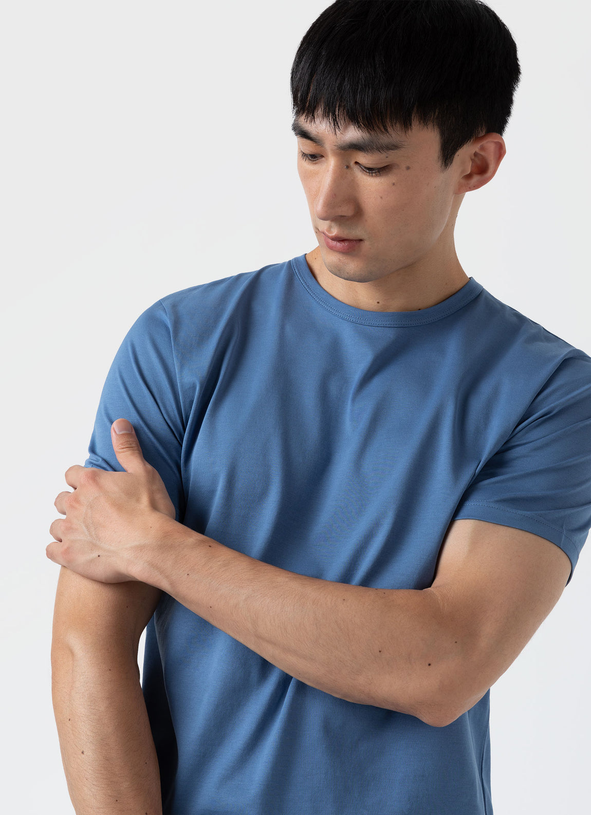 Men's Classic T-shirt in Bluestone