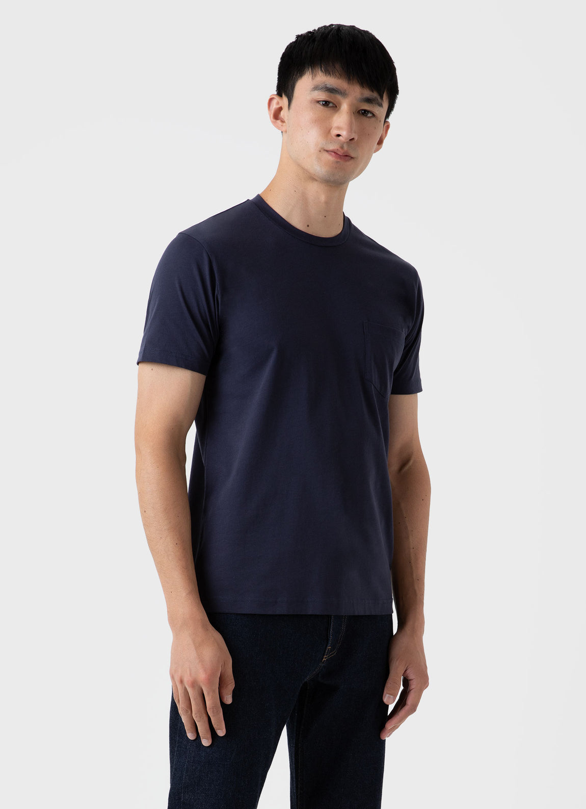 Men's Riviera Midweight Pocket T-shirt in Navy | Sunspel