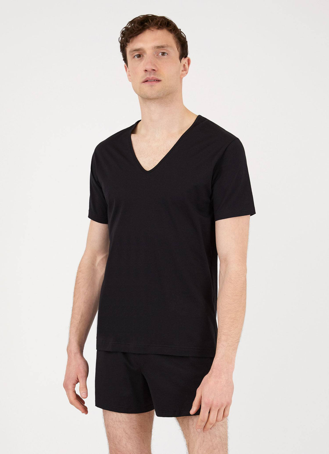 Men's Superfine Cotton Underwear V-neck T-shirt in Black | Sunspel