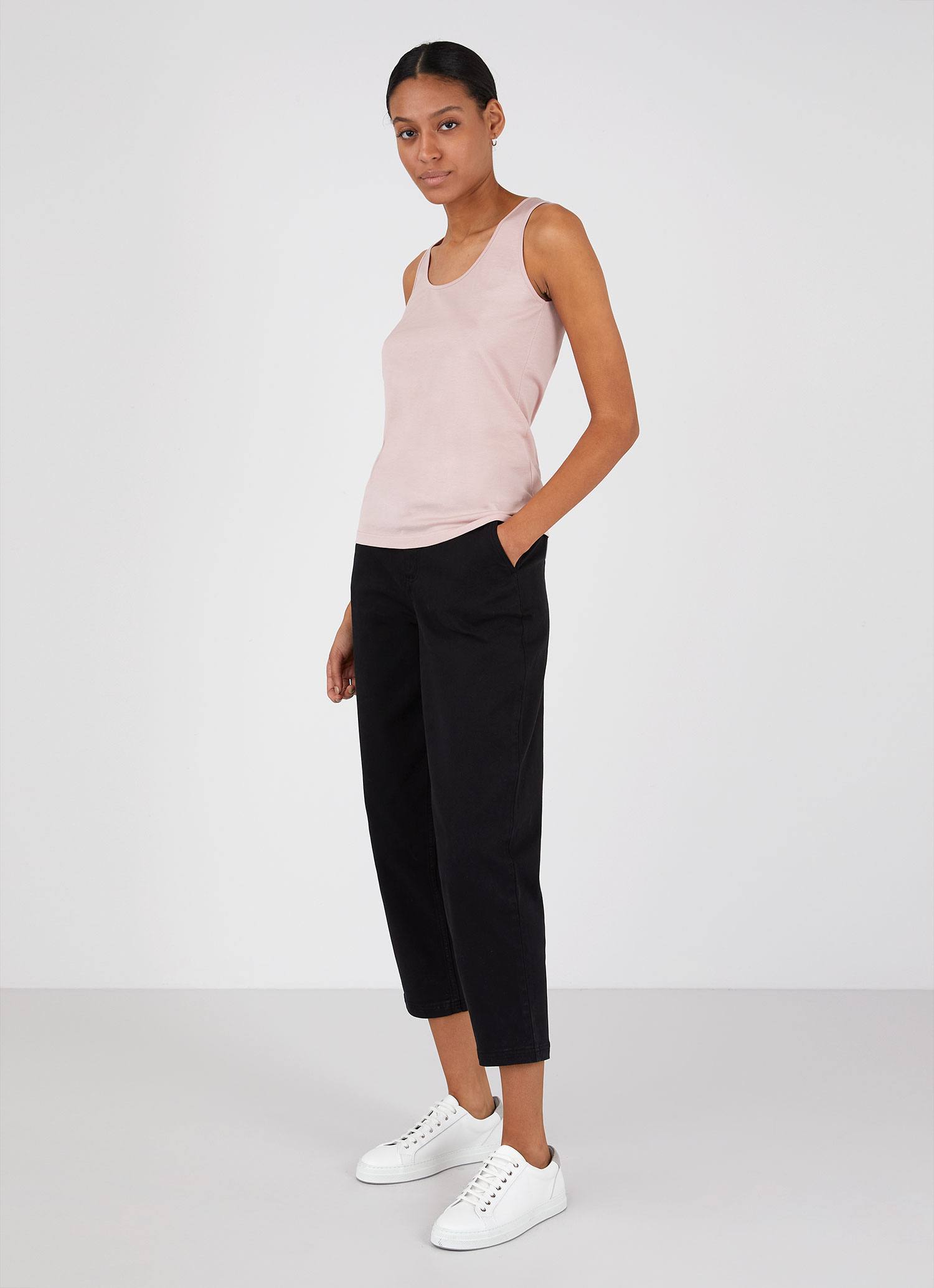 Women's Classic Vest in Shell Pink